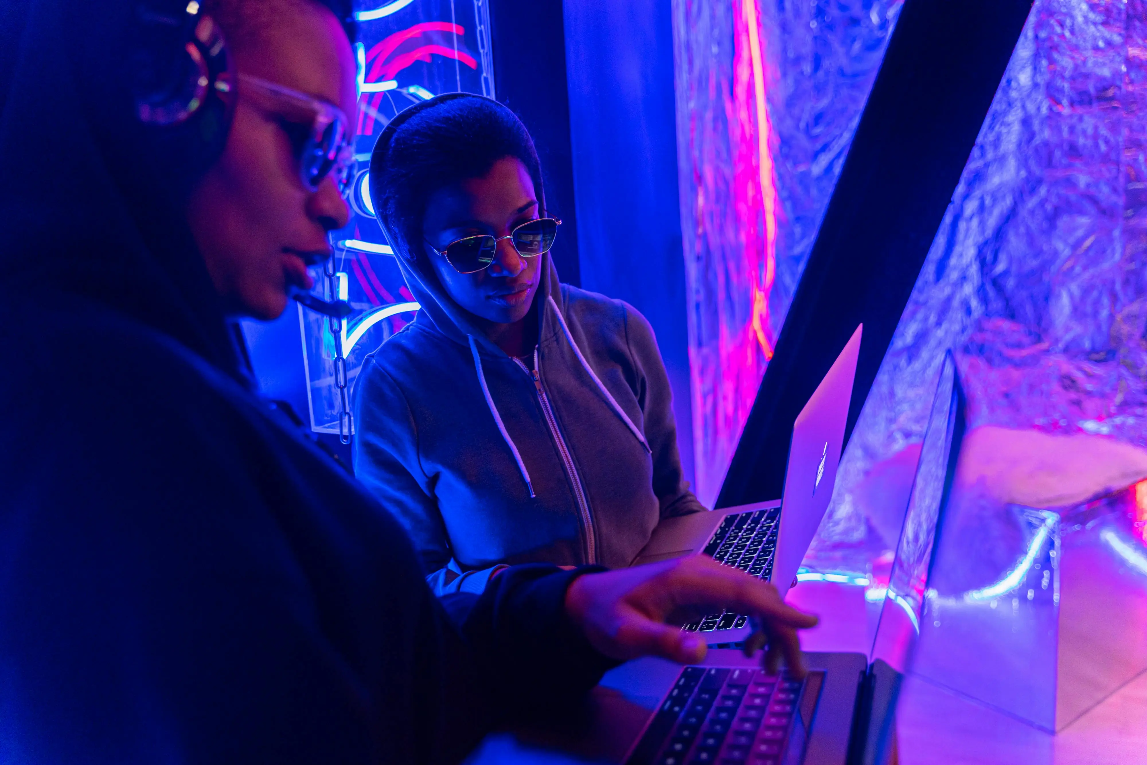 WiFi Security in the Enterprise: What Your Analyzer Isn't Telling You
